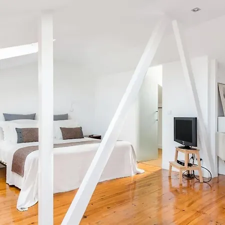 Апартаменты Duplex In Downtown